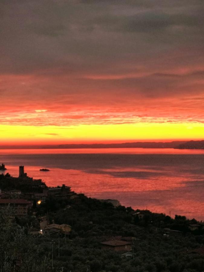 With Love Malcesine Exteriör bild